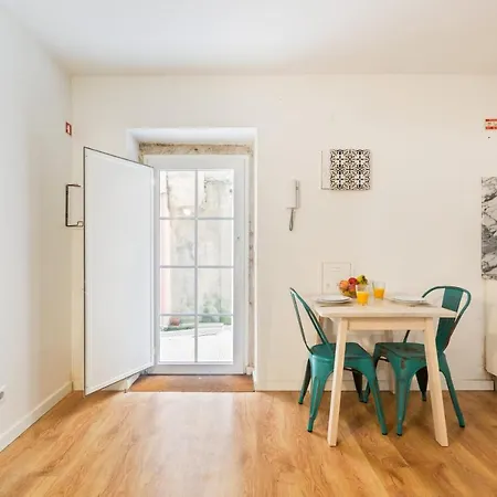Bright & Modern Studio Near Santa Maria De Belem * リスボン