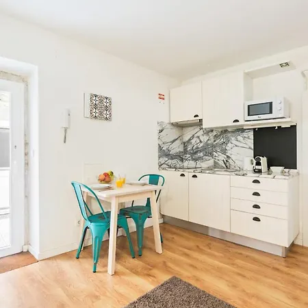 Bright & Modern Studio Near Santa Maria De Belem Lisboa